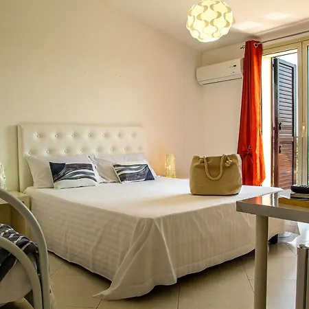 Orchidea Apartman Giardini Naxos